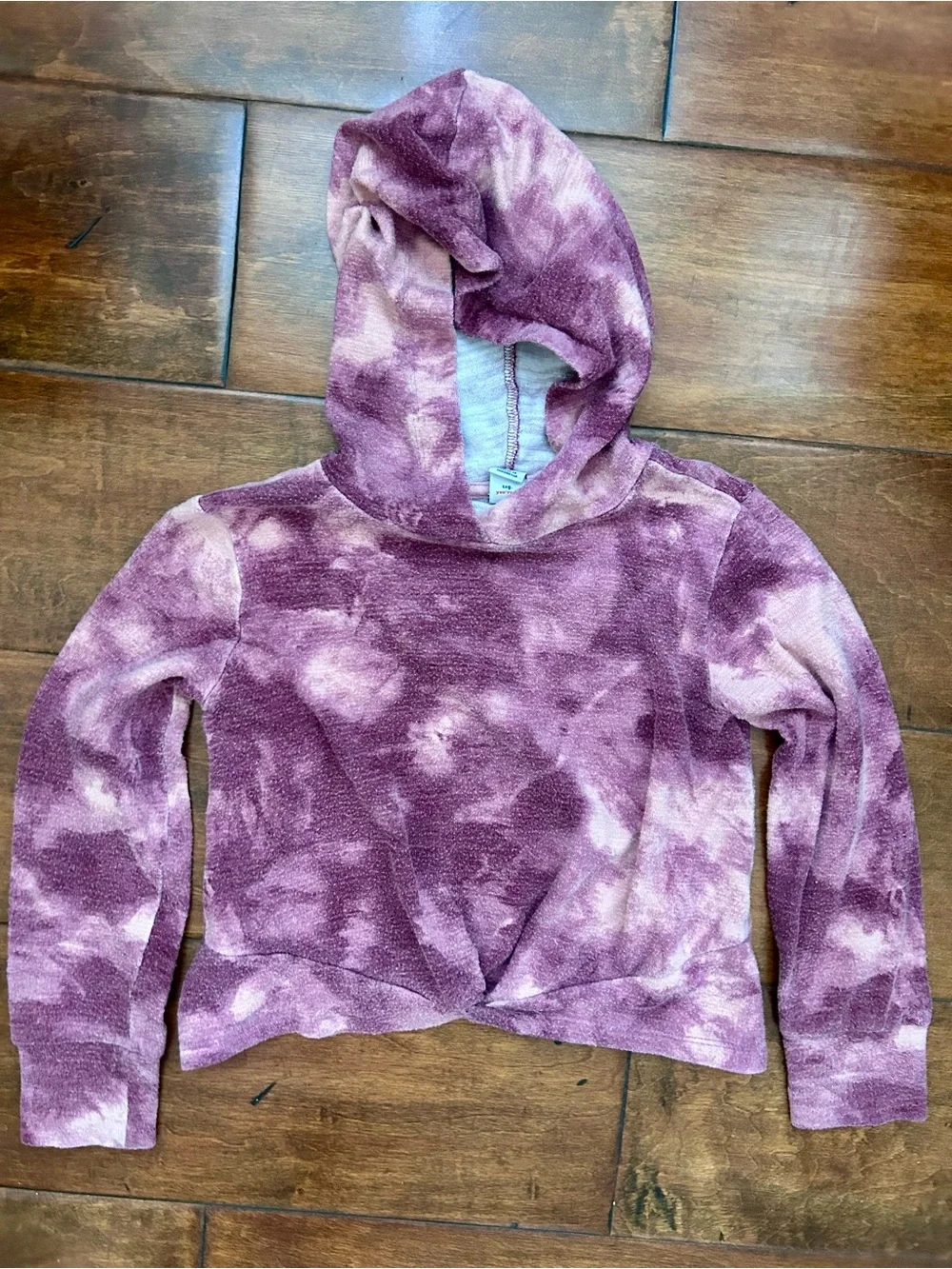 Old Navy Small (6-7) burgundy tie dye slightly cropped longsleeve hooded top